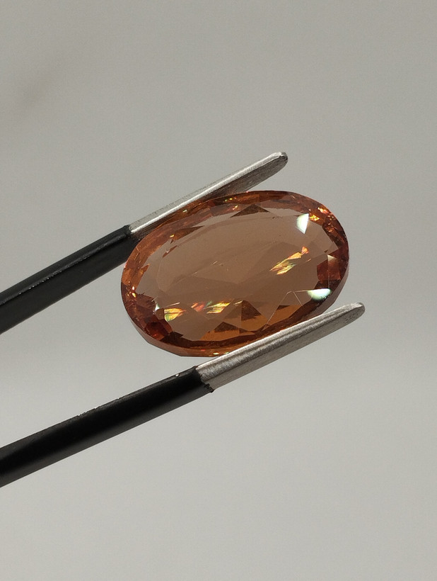 نگین الکساندریت، تراش بیضی( oval cut) کد N4۲۲